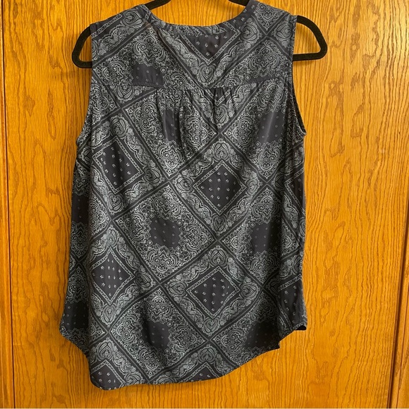 Eddie Bauer Women’s 100% Rayon Sleeveless Top Size Medium - Picture 6 of 11